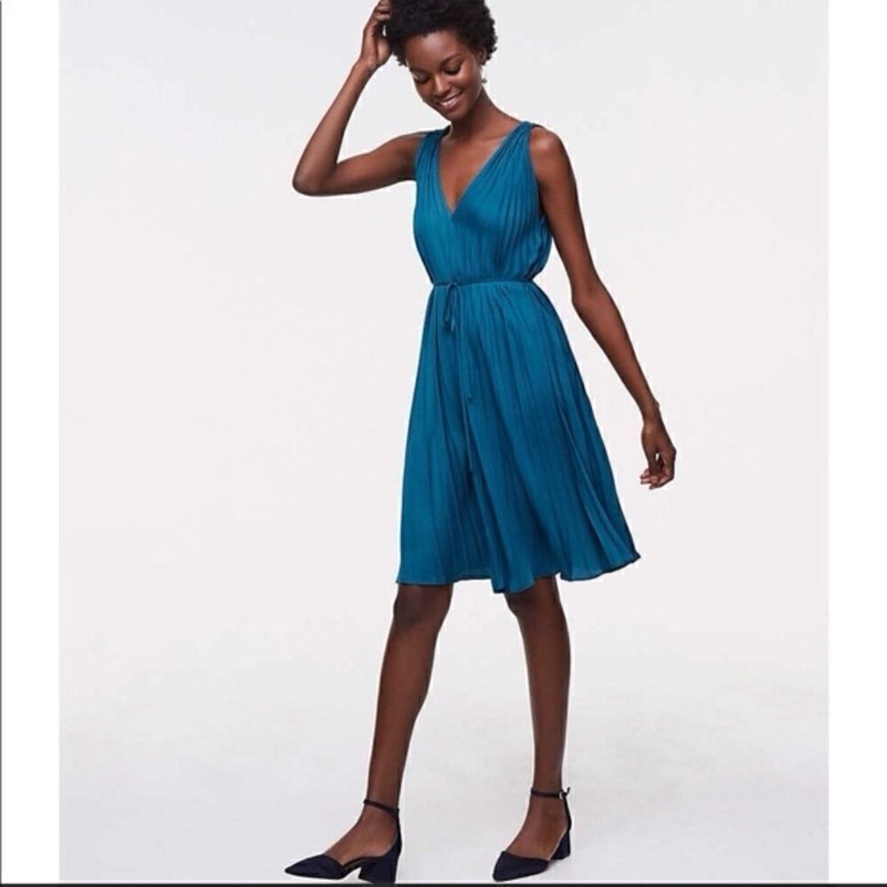 LOFT pleated V Swing Tent dress in Aquamarine teal- Size XS/S